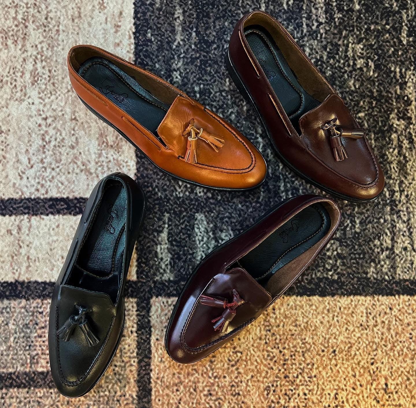 TASSEL LOAFERS (LEATHERSOLE)
