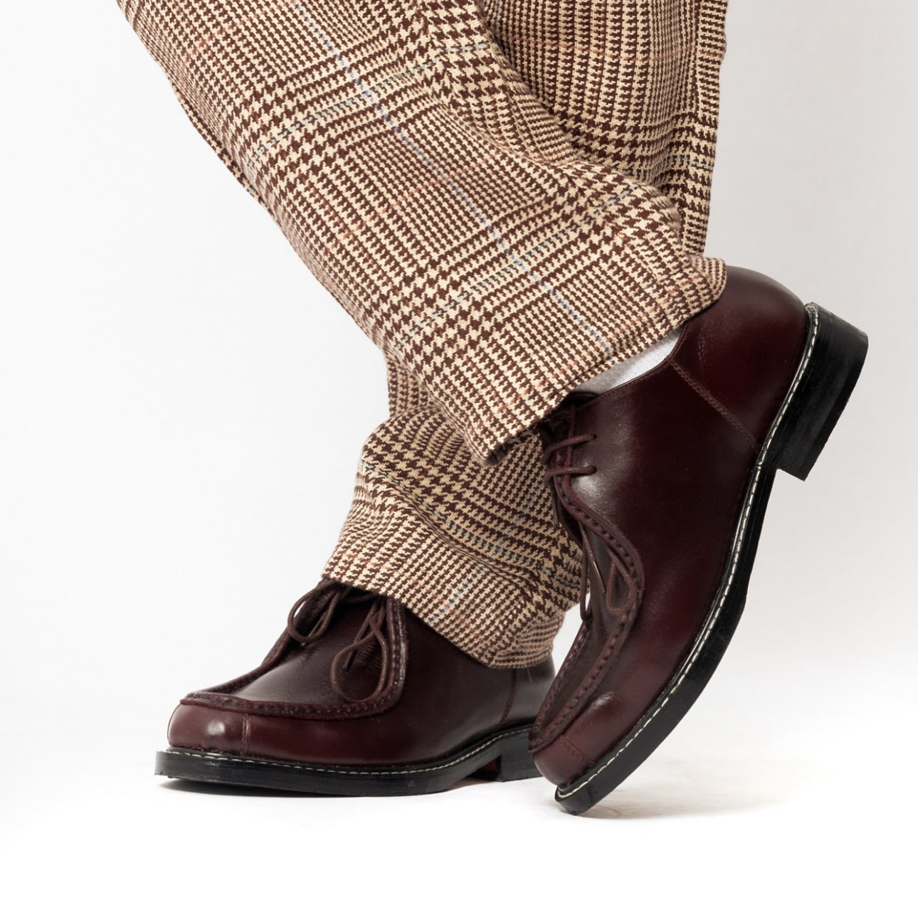 Giovanni Derby Shoes in Oxblood