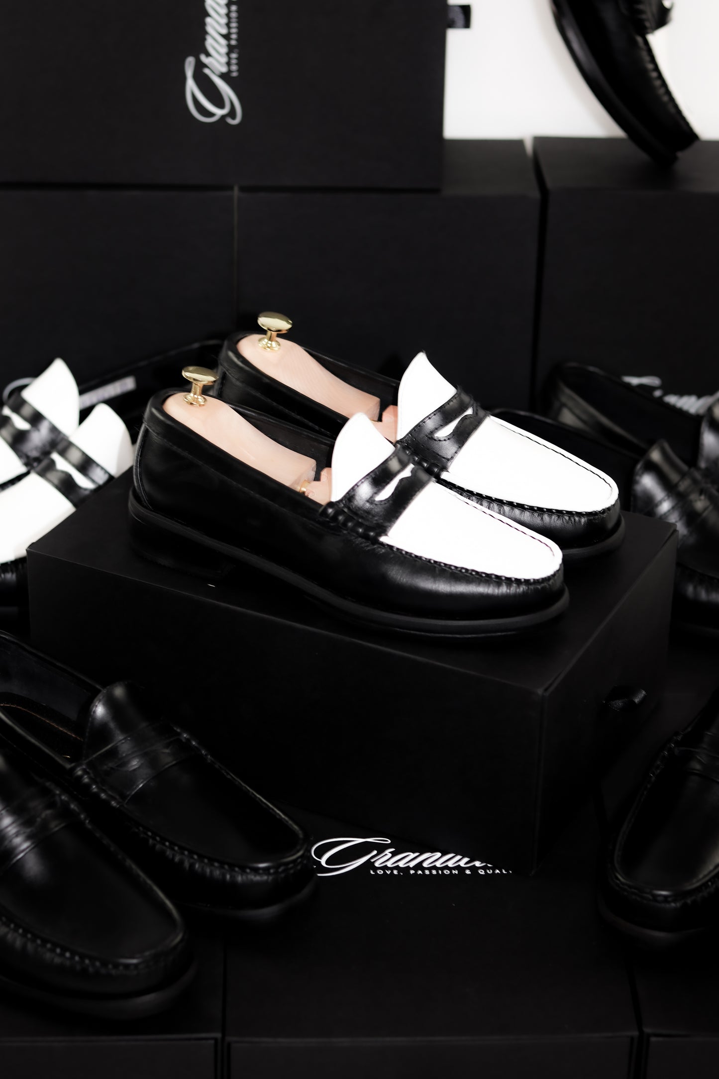 GRANDEUR “J.M.” PENNY LOAFERS in TWO-TONE BLACK & WHITE