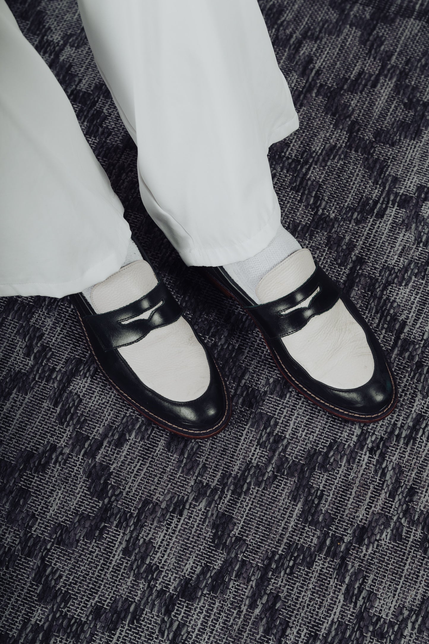 Nico Two Tone Loafers in Off-White/Green
