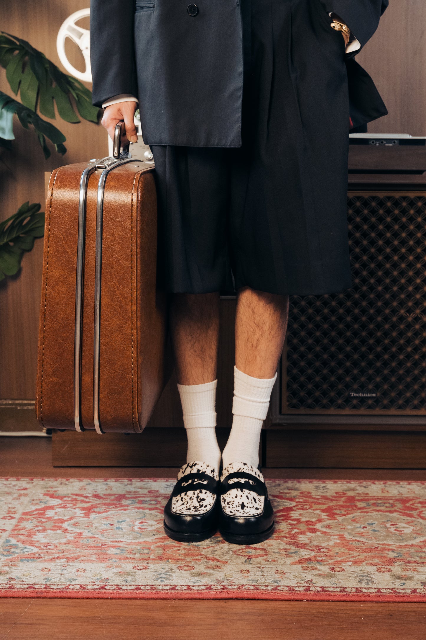 “La Vache” Noir Penny Loafers