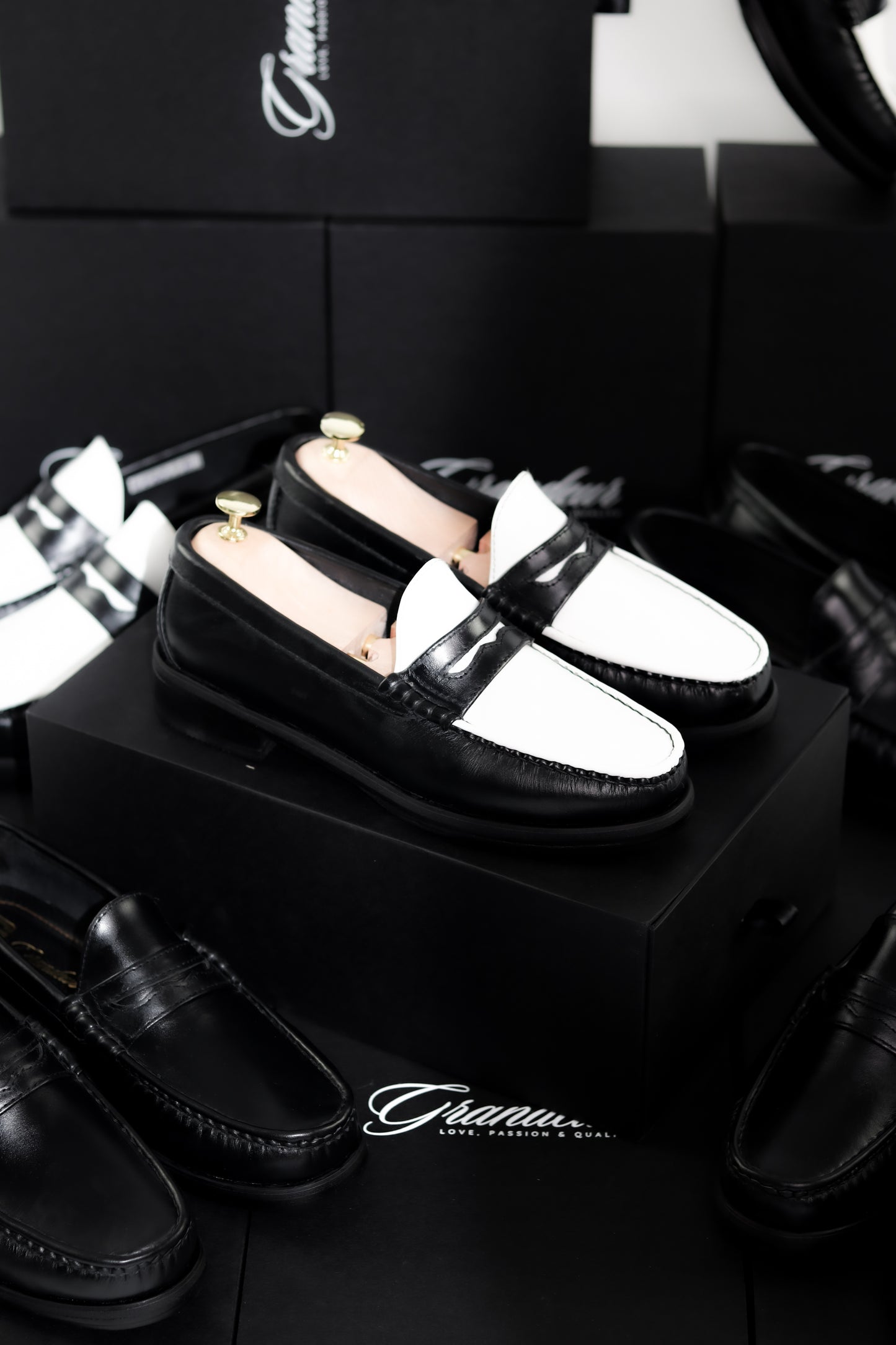 GRANDEUR “J.M.” PENNY LOAFERS in TWO-TONE BLACK & WHITE