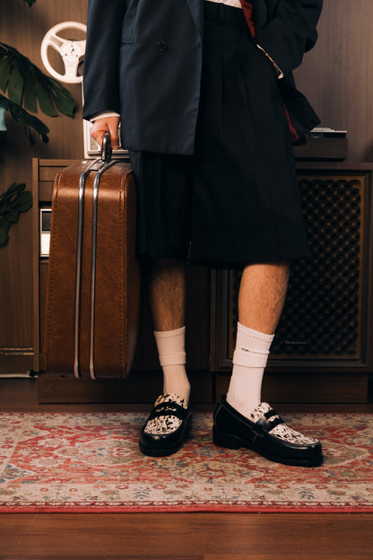 “La Vache” Noir Penny Loafers