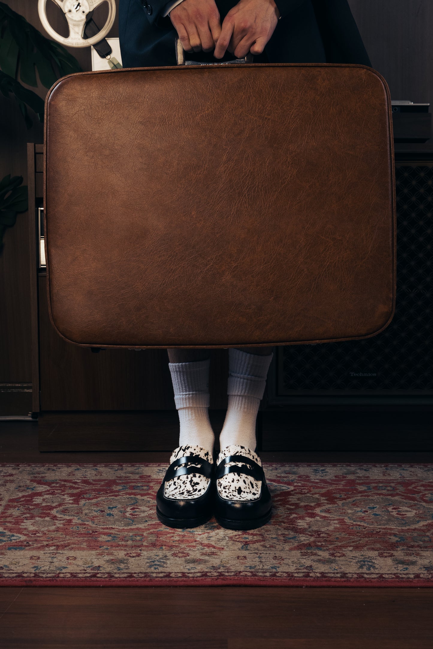 “La Vache” Noir Penny Loafers