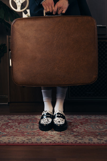 “La Vache” Noir Penny Loafers