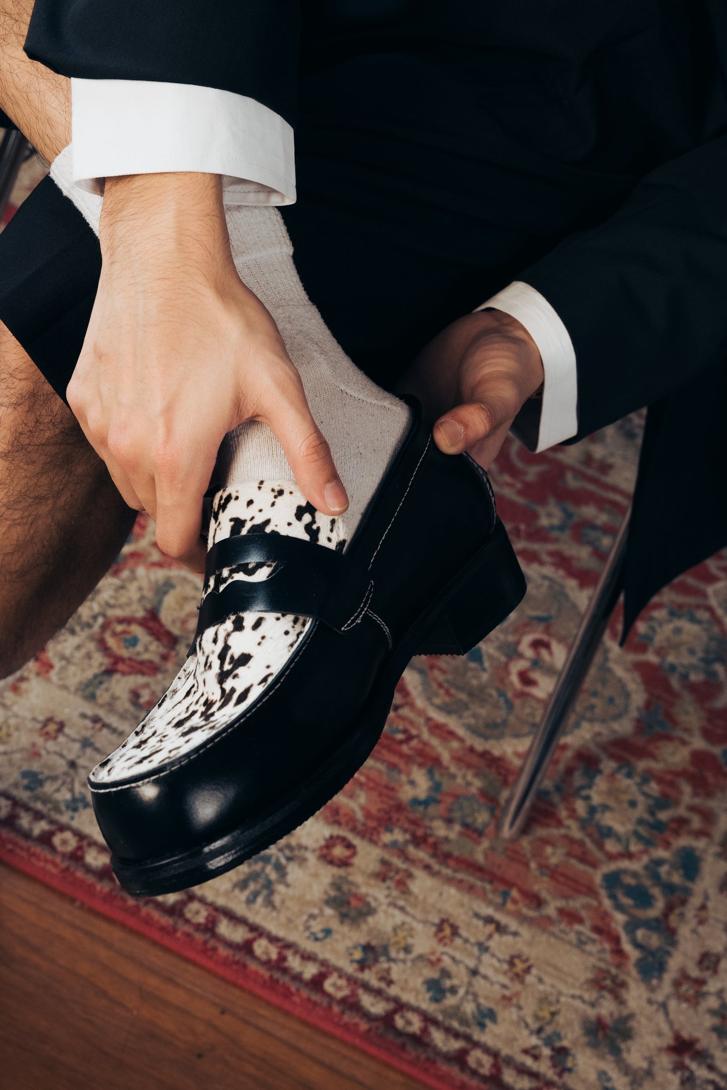 “La Vache” Noir Penny Loafers