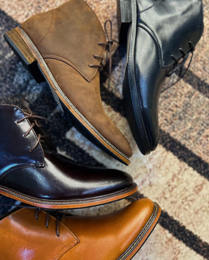 CHUKKA BOOTS