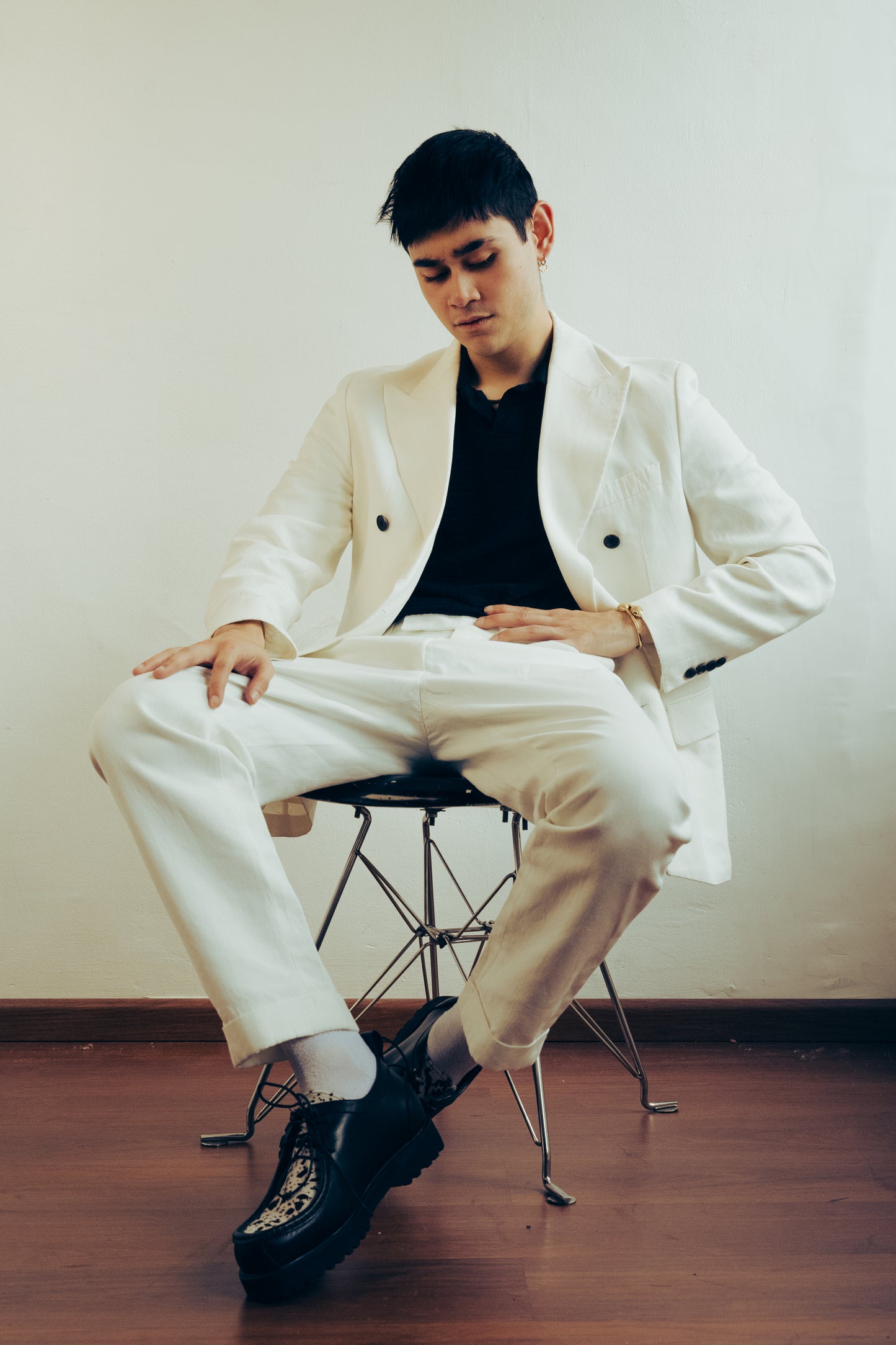 “La Vache” Noir Derby Moc-Toe