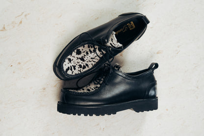 “La Vache” Noir Derby Moc-Toe