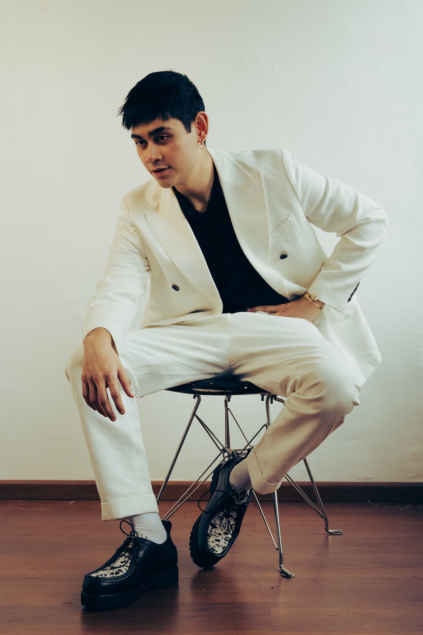 “La Vache” Noir Derby Moc-Toe